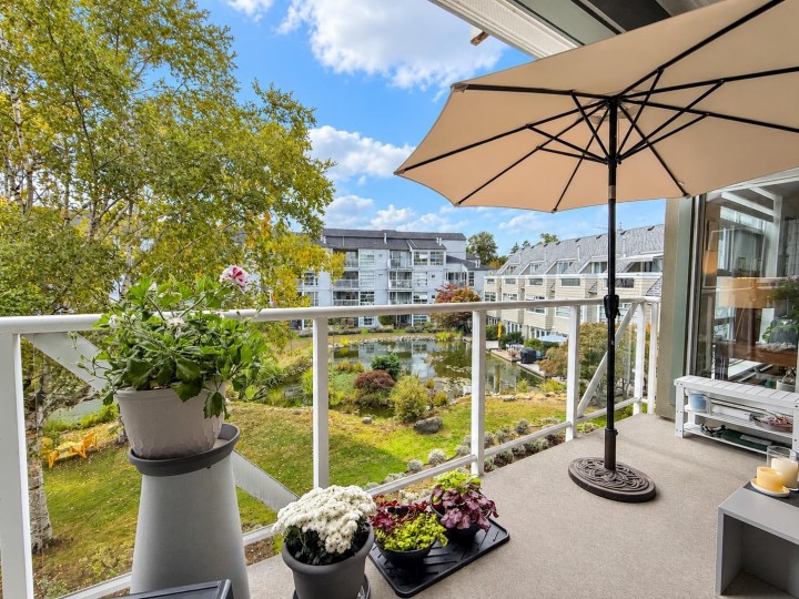 Photo 2 at 303 - 2080 E Kent Avenue South, South Marine, Vancouver East