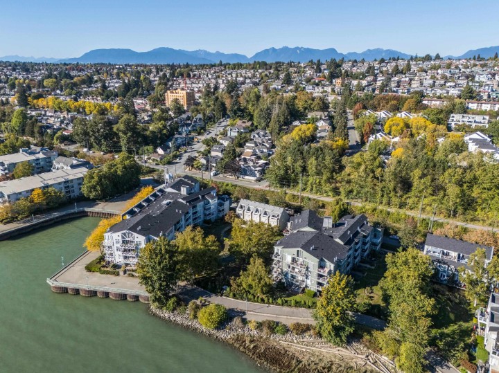 Photo 38 at 303 - 2080 E Kent Avenue South, South Marine, Vancouver East