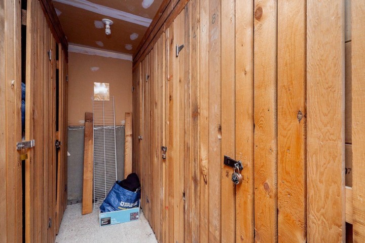Photo 27 at 408 - 2333 Triumph Street, Hastings, Vancouver East