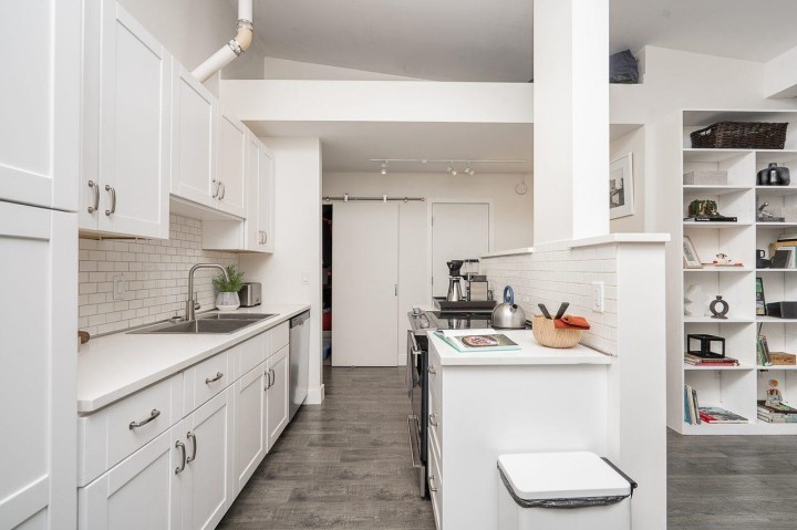 Photo 12 at 408 - 2333 Triumph Street, Hastings, Vancouver East