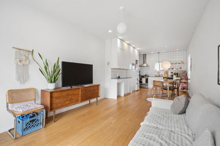Photo 6 at 3559 Lakewood Street, Grandview Woodland, Vancouver East