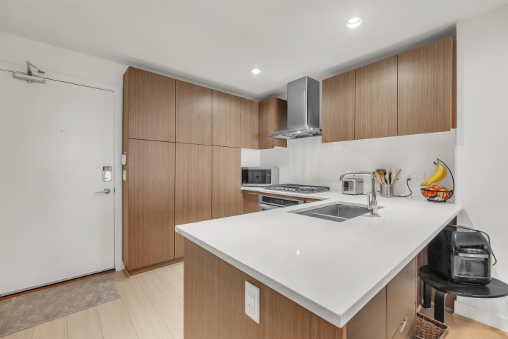 Photo 6 at 609 - 6033 Gray Avenue, University VW, Vancouver West
