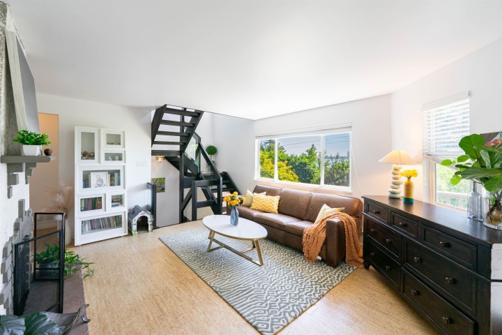 Photo 1 at 3341 Marine Drive, West Bay, West Vancouver