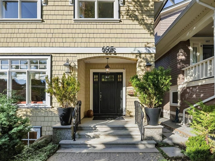 Photo 2 at 695 W 19th Avenue, Cambie, Vancouver West