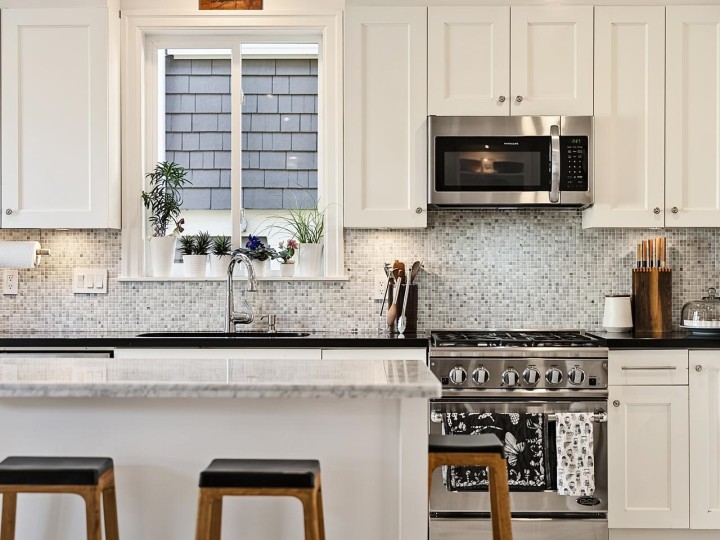 Photo 10 at 695 W 19th Avenue, Cambie, Vancouver West