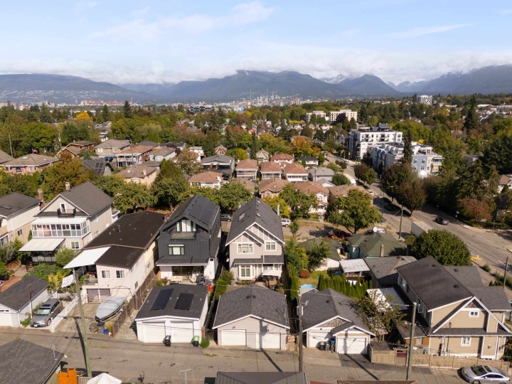 Photo 17 at 1382 E 17th Avenue, Knight, Vancouver East