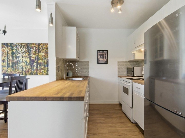 Photo 3 at 403 - 570 E 8th Avenue, Mount Pleasant VE, Vancouver East