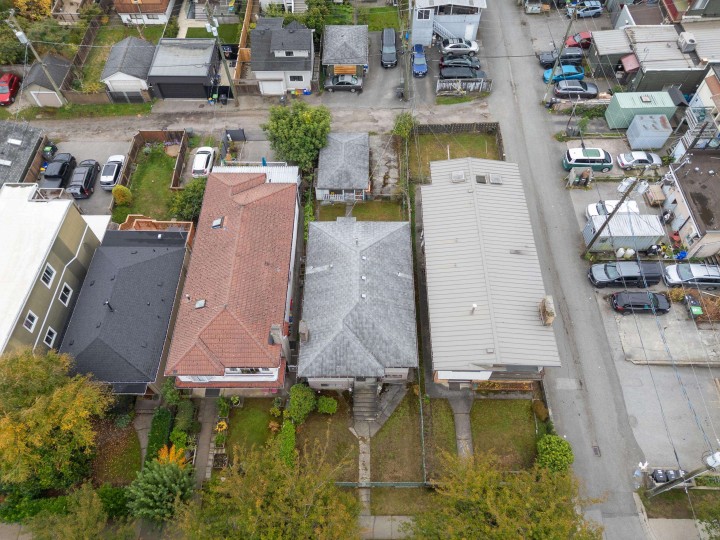 Photo 6 at 238 E 21st Avenue, Main, Vancouver East