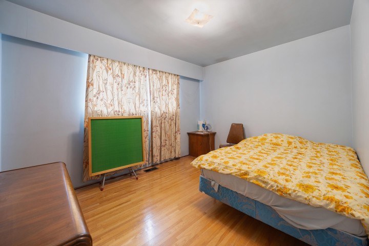 Photo 13 at 238 E 21st Avenue, Main, Vancouver East