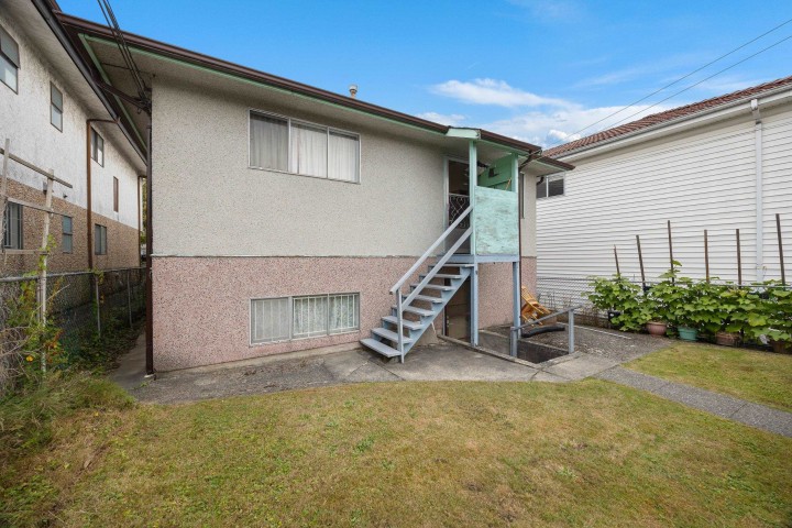Photo 16 at 238 E 21st Avenue, Main, Vancouver East