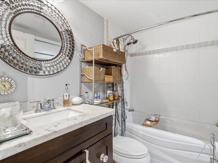 Photo 17 at 201 - 3220 W 4th Avenue, Kitsilano, Vancouver West