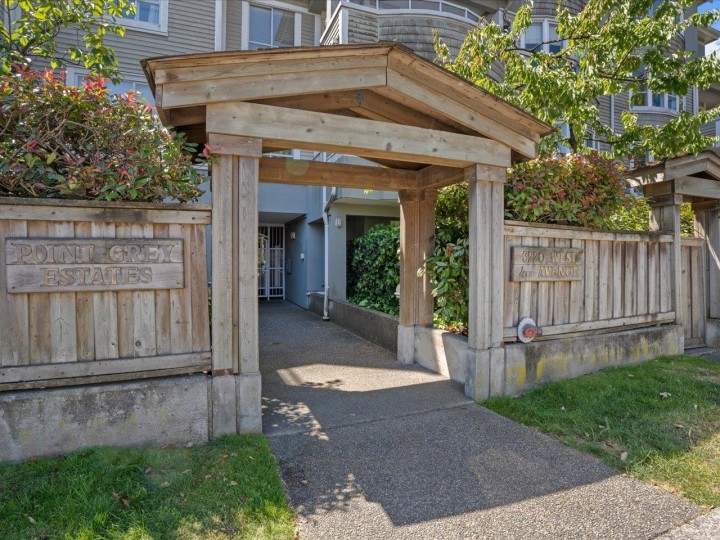 Photo 22 at 201 - 3220 W 4th Avenue, Kitsilano, Vancouver West