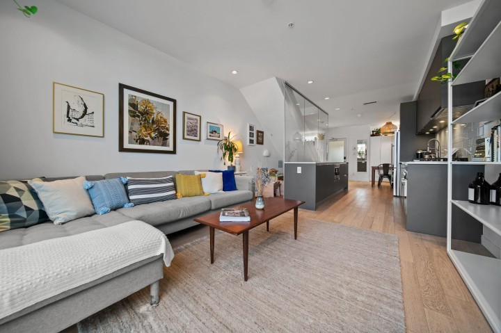 Photo 9 at 312 - 1647 E Pender Street, Hastings, Vancouver East