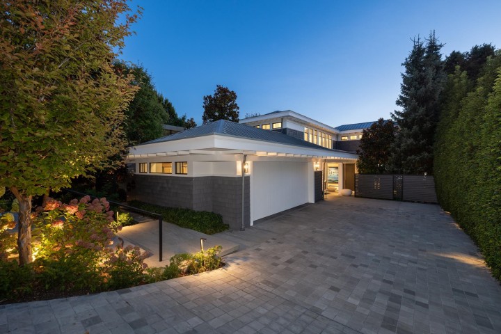 Photo 2 at 3156 Travers Avenue, West Bay, West Vancouver