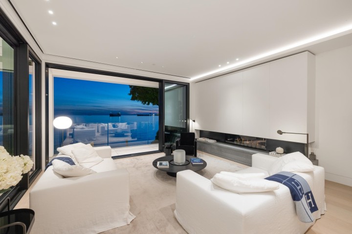 Photo 6 at 3156 Travers Avenue, West Bay, West Vancouver