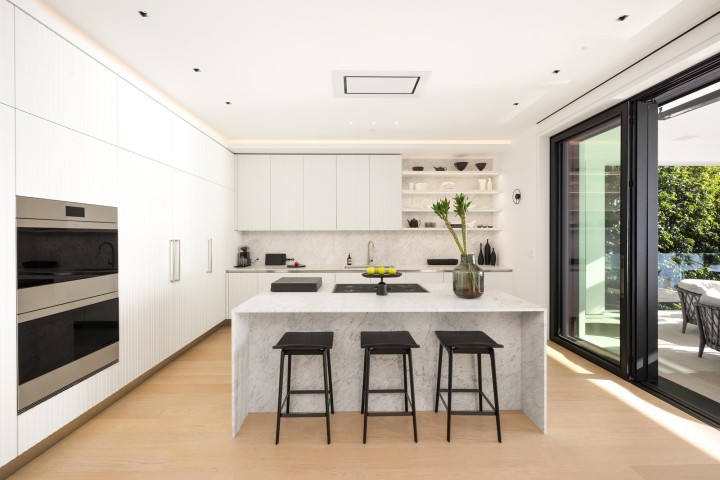 Photo 10 at 3156 Travers Avenue, West Bay, West Vancouver
