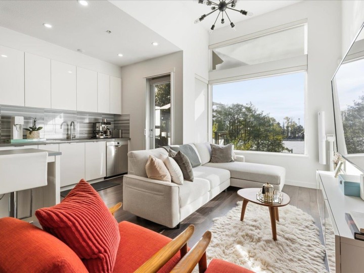 Photo 2 at 318 - 3138 Riverwalk Avenue, South Marine, Vancouver East