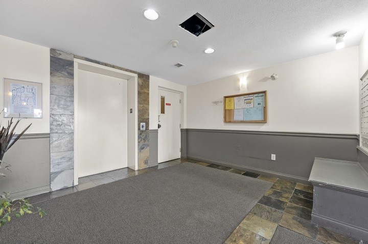 Photo 19 at 211 - 868 Kingsway, Fraser VE, Vancouver East