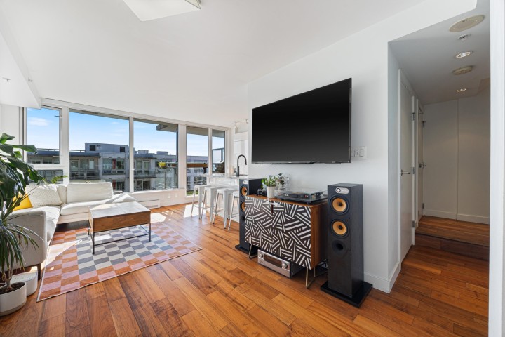 Photo 13 at PH9 - 188 Keefer Street, Downtown VE, Vancouver East