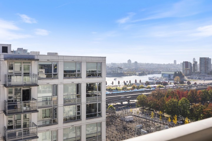 Photo 12 at PH9 - 188 Keefer Street, Downtown VE, Vancouver East
