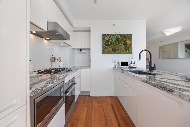 Photo 7 at PH9 - 188 Keefer Street, Downtown VE, Vancouver East