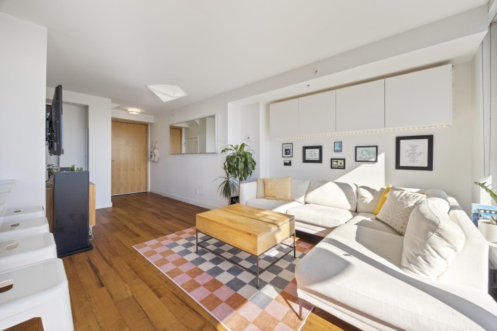 Photo 5 at PH9 - 188 Keefer Street, Downtown VE, Vancouver East