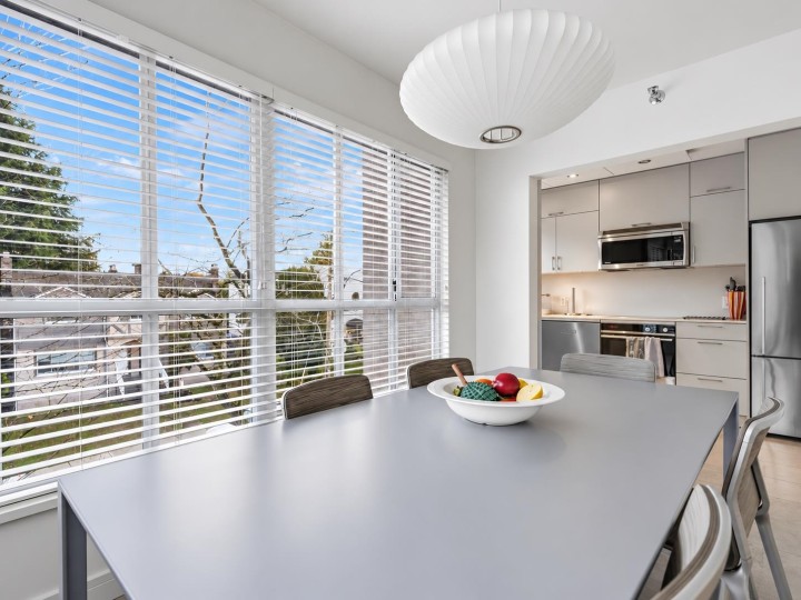 Photo 5 at 1 - 2450 Alma Street, Kitsilano, Vancouver West