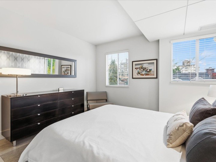 Photo 11 at 1 - 2450 Alma Street, Kitsilano, Vancouver West