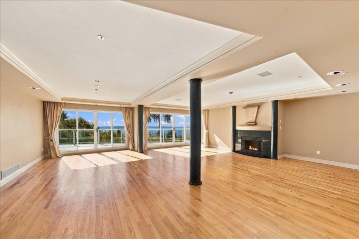 Photo 11 at 2790 Chelsea Close, Chelsea Park, West Vancouver