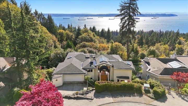 Photo 35 at 2790 Chelsea Close, Chelsea Park, West Vancouver