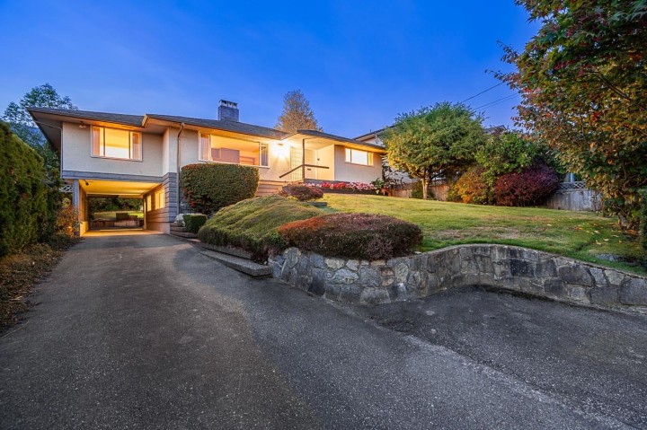 Photo 1 at 2265 Inglewood Avenue, Dundarave, West Vancouver