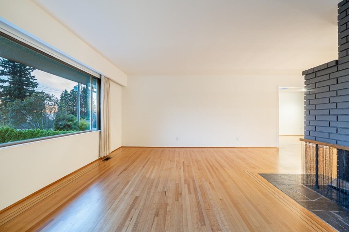 Photo 4 at 2265 Inglewood Avenue, Dundarave, West Vancouver