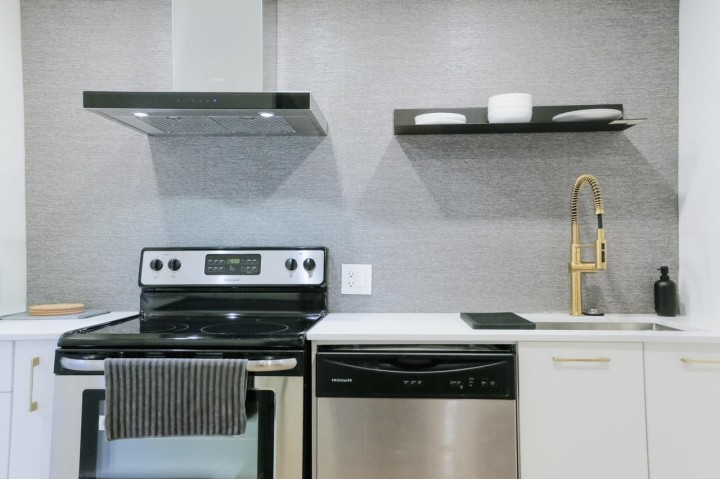 Photo 8 at 608 - 1166 Melville Street, Coal Harbour, Vancouver West