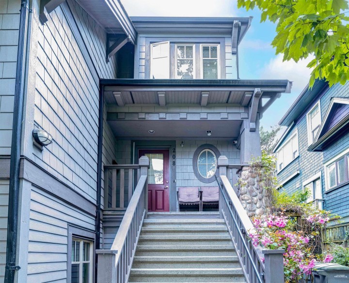 Photo 2 at 208 W 13th Avenue, Mount Pleasant VW, Vancouver West
