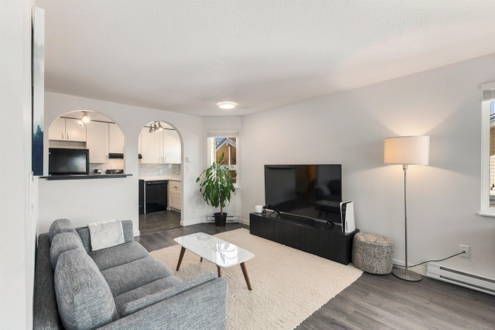 Photo 13 at 5 - 1101 W 8th Avenue, Fairview VW, Vancouver West