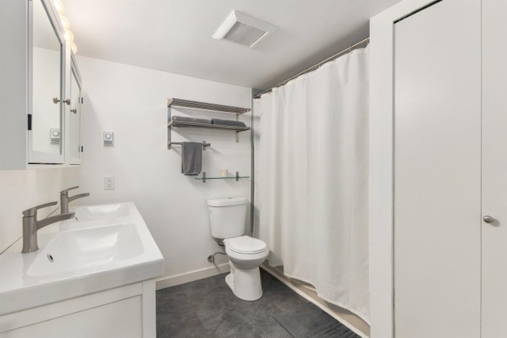 Photo 17 at 5 - 1101 W 8th Avenue, Fairview VW, Vancouver West