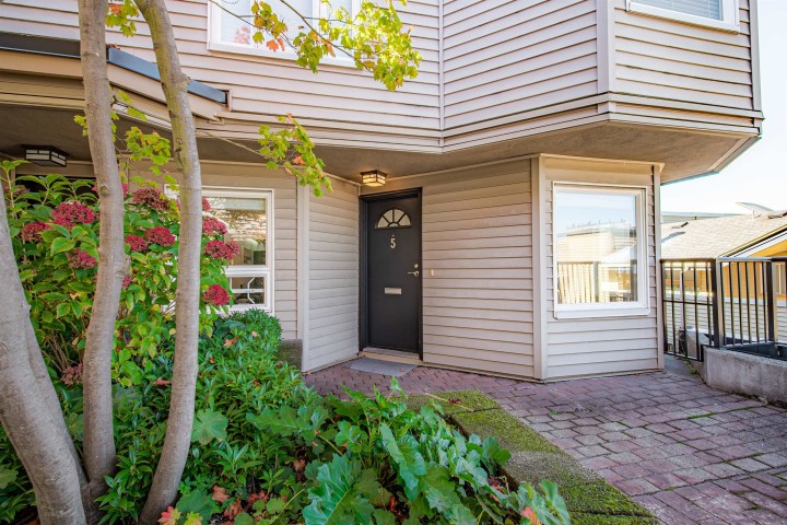 Photo 19 at 5 - 1101 W 8th Avenue, Fairview VW, Vancouver West