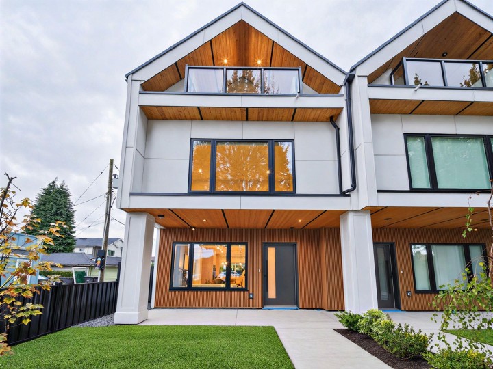 Photo 3 at 2 - 6991 Kerr Street, Killarney VE, Vancouver East