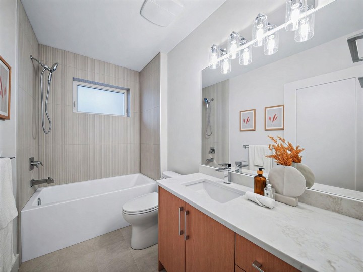 Photo 15 at 2 - 6991 Kerr Street, Killarney VE, Vancouver East