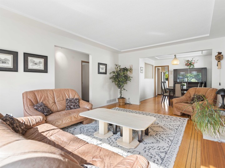 Photo 3 at 2925 W 24th Avenue, Arbutus, Vancouver West