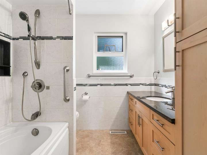 Photo 18 at 2925 W 24th Avenue, Arbutus, Vancouver West