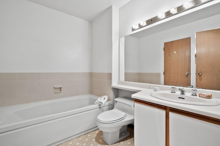 Photo 13 at 1465 Clyde Avenue, Ambleside, West Vancouver