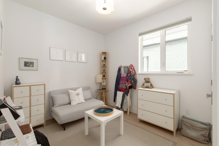 Photo 15 at 572 E 16th Avenue, Fraser VE, Vancouver East