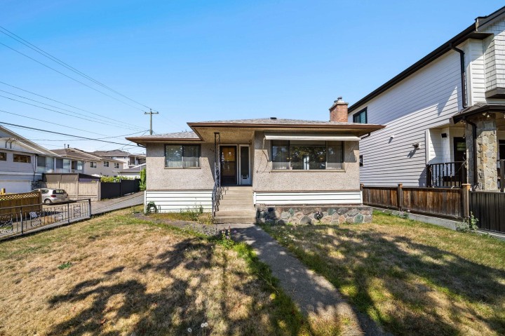 Photo 19 at 715 E 63rd Avenue, South Vancouver, Vancouver East