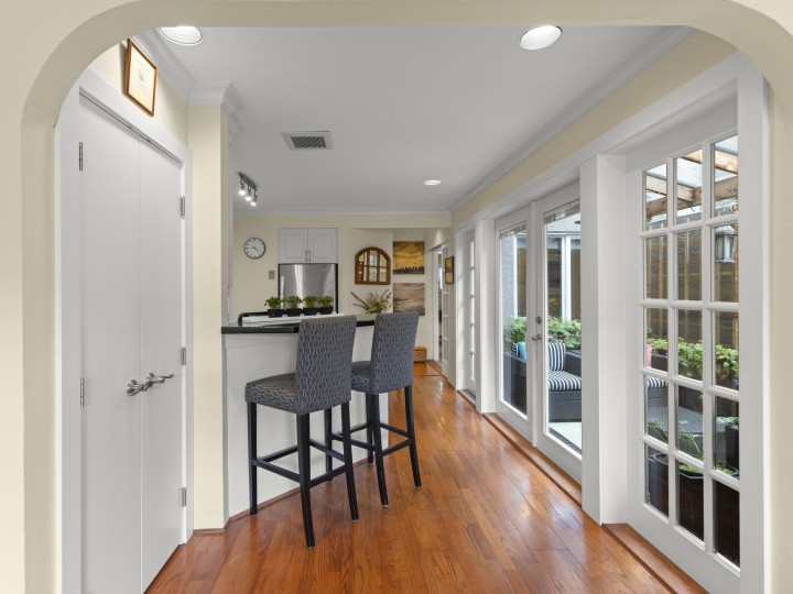 Photo 5 at 101 - 2535 York Avenue, Kitsilano, Vancouver West