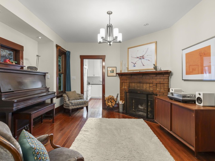 Photo 5 at 179 N Penticton Street, Hastings Sunrise, Vancouver East