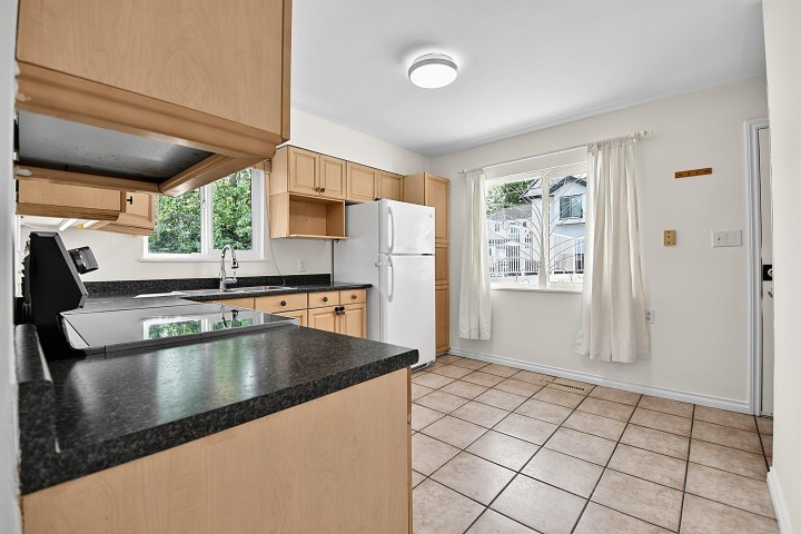Photo 13 at 2216 E 41st Avenue, Killarney VE, Vancouver East