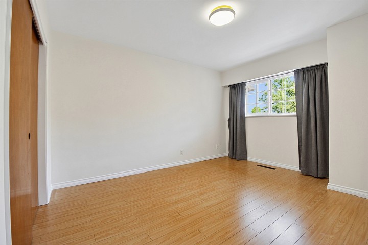 Photo 8 at 2216 E 41st Avenue, Killarney VE, Vancouver East