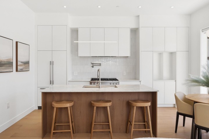 Photo 10 at 2 - 3648 W 20th Avenue, Dunbar, Vancouver West