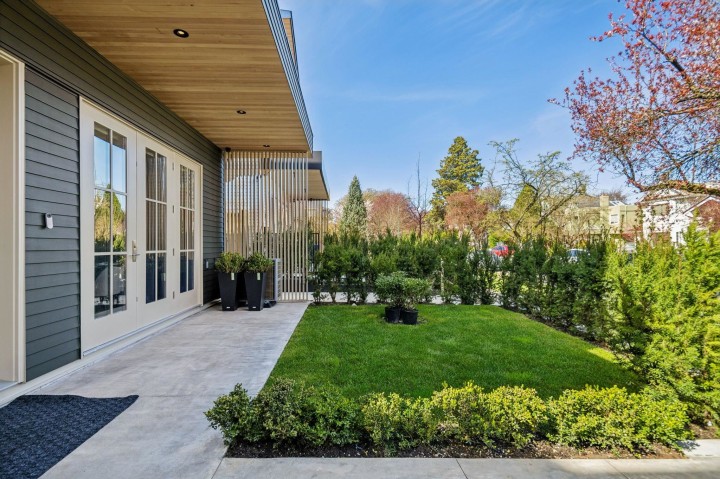 Photo 3 at 1 - 3642 W 20th Avenue, Dunbar, Vancouver West